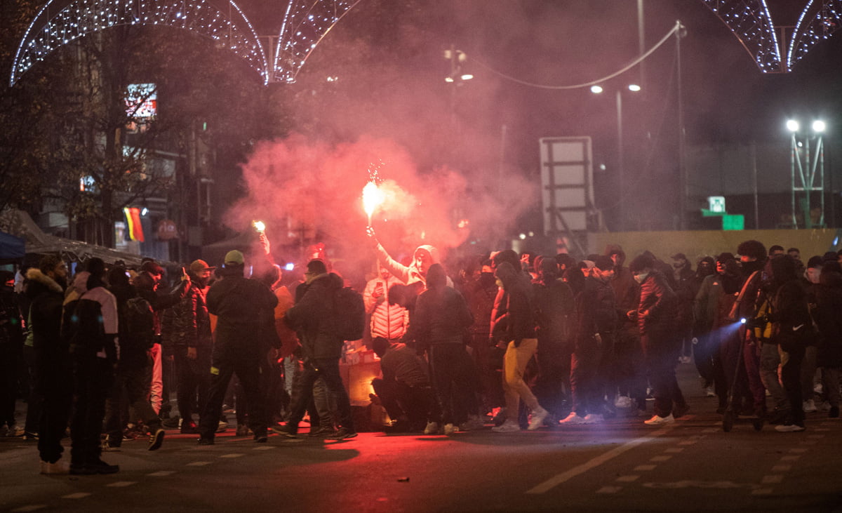 ВИДЕО) Первая жертва: 14-летний подросток погиб во время беспорядков во  Франции - RUPOR