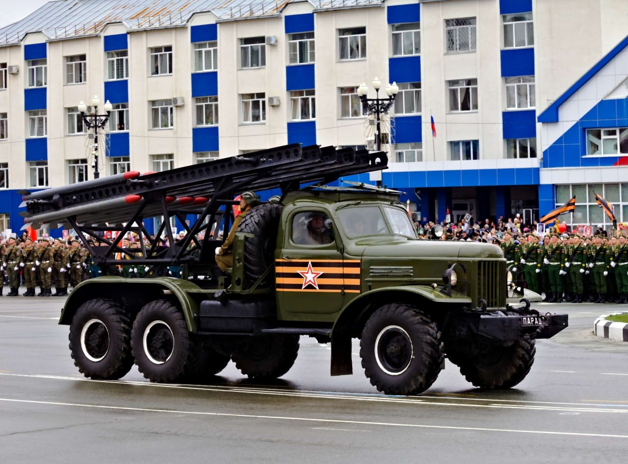 ФОТО/ВИДЕО) 9 мая в условиях войны. Как россияне отмечают праздник? - RUPOR