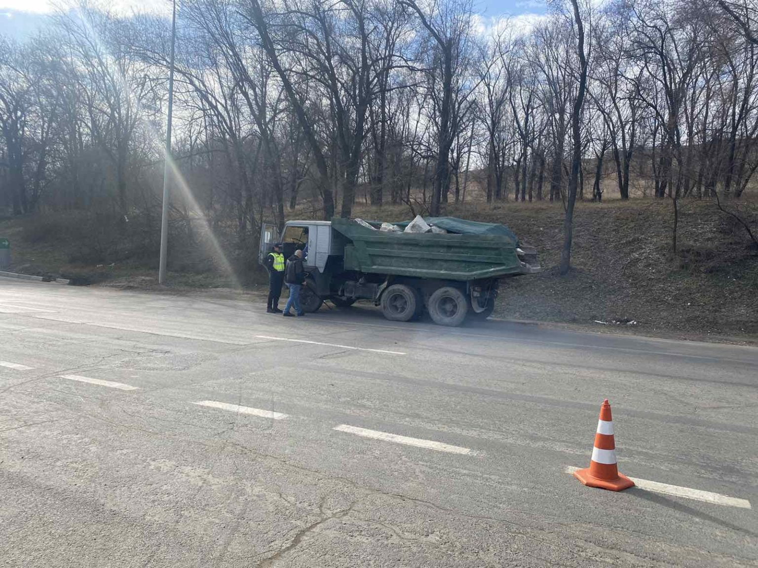 ФОТО) Штраф за загрязнение воздуха и высокий уровень шума: какие машины  проверяют? - RUPOR