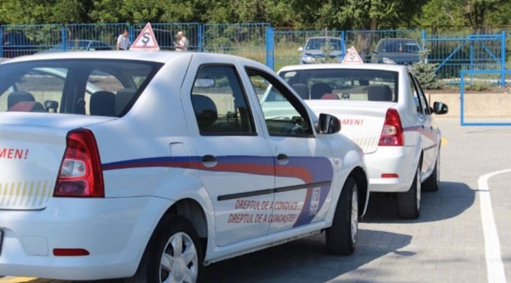 В субботу Агентство госуслуг проведет практический экзамен на права: запись только по телефону