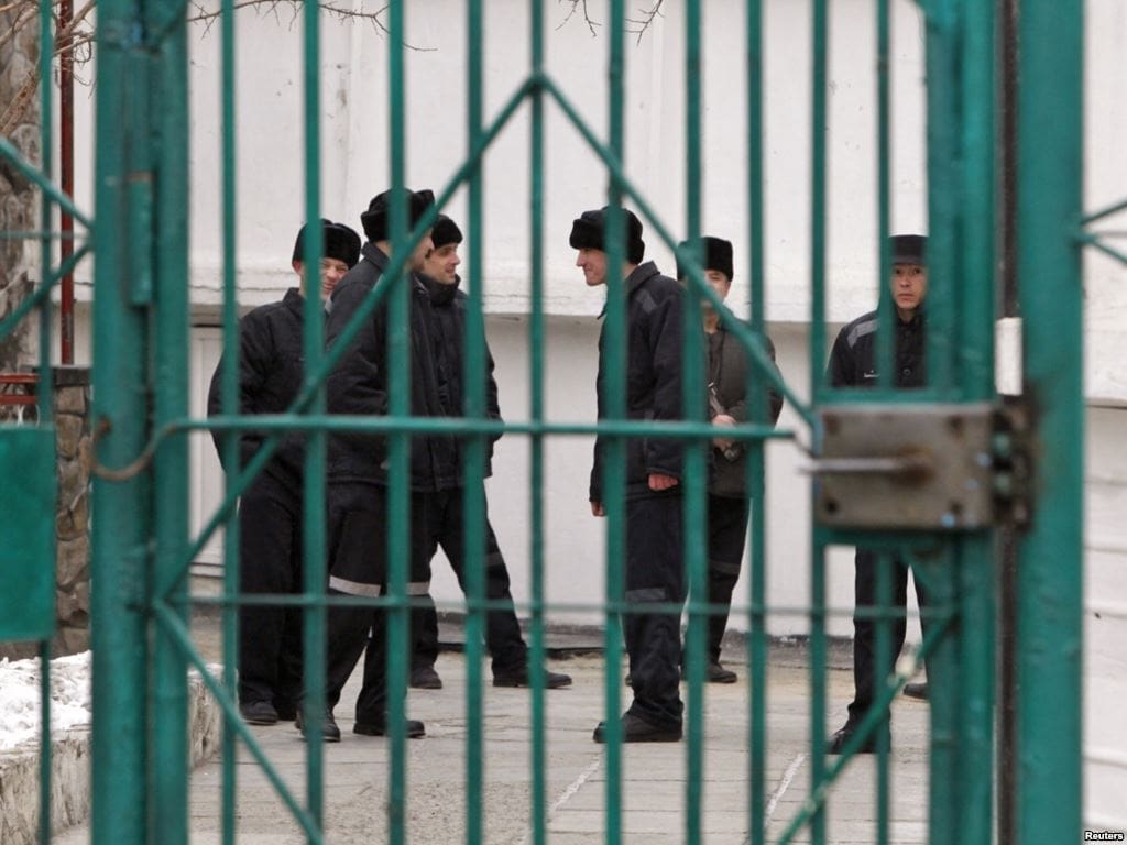 (ВИДЕО) В Кишиневе задержали 17-летнего наркокурьера: ему грозит 17 лет тюрьмы